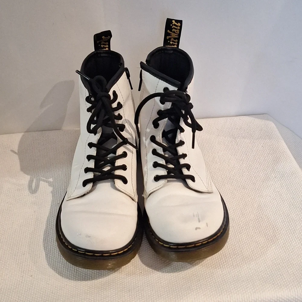 Dr. Martens Air Wair With Bouncing Soles White With Black Details Kids Size 4